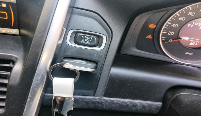 2012 Volvo XC 60 D4 KINETIC, Diesel, Automatic, 1,89,784 km, interior