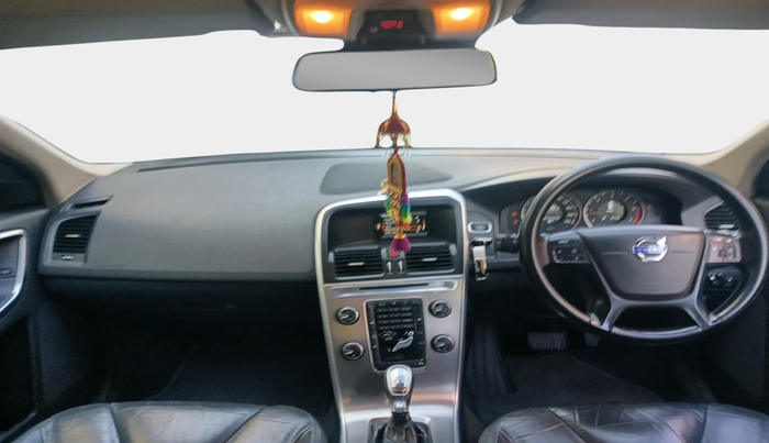 2012 Volvo XC 60 D4 KINETIC, Diesel, Automatic, 1,89,784 km, interior