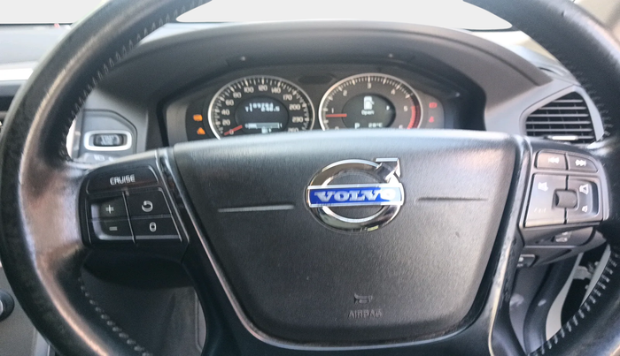 2012 Volvo XC 60 D4 KINETIC, Diesel, Automatic, 1,89,784 km, interior