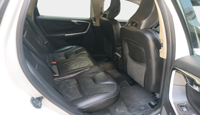 2012 Volvo XC 60 D4 KINETIC, Diesel, Automatic, 1,89,784 km, interior