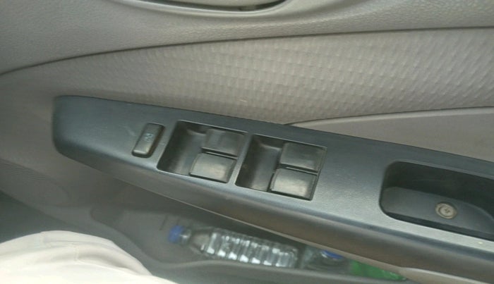 2011 Toyota Etios G, Petrol, Manual, 77,799 km, interior