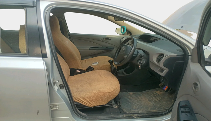 2011 Toyota Etios G, Petrol, Manual, 77,799 km, interior