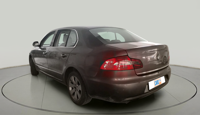 2011 Skoda Superb ELEGANCE 2.0 TDI CR AT, Diesel, Automatic, 1,57,720 km, exterior