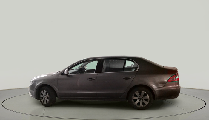 2011 Skoda Superb ELEGANCE 2.0 TDI CR AT, Diesel, Automatic, 1,57,720 km, exterior