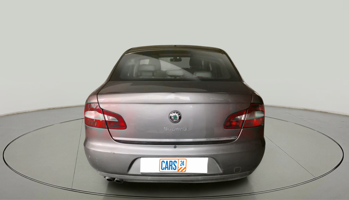 2011 Skoda Superb ELEGANCE 2.0 TDI CR AT, Diesel, Automatic, 1,57,720 km, exterior