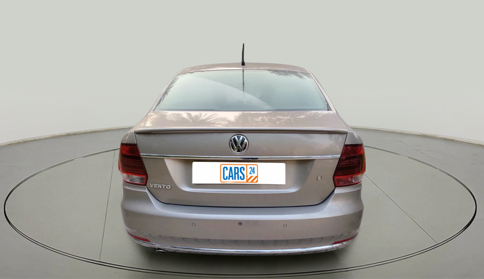 2015 Volkswagen Vento HIGHLINE 1.6 MPI, Petrol, Manual, 32,643 km, exterior