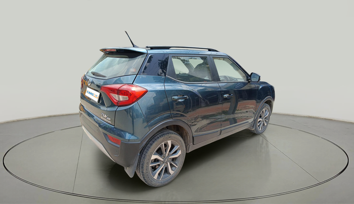 2021 Mahindra XUV300 W8 (O) 1.2 PETROL AMT, Petrol, Automatic, 43,701 km, exterior