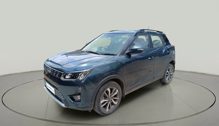 2021 Mahindra XUV300 W8 (O) 1.2 PETROL AMT, Petrol, Automatic, 43,701 km, exterior