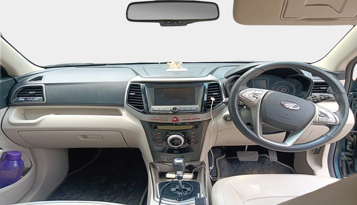 2021 Mahindra XUV300 W8 (O) 1.2 PETROL AMT, Petrol, Automatic, 43,701 km, interior