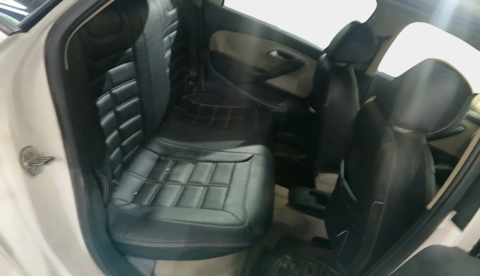 2013 Volkswagen Polo HIGHLINE DIESEL, Diesel, Manual, 78,352 km, interior