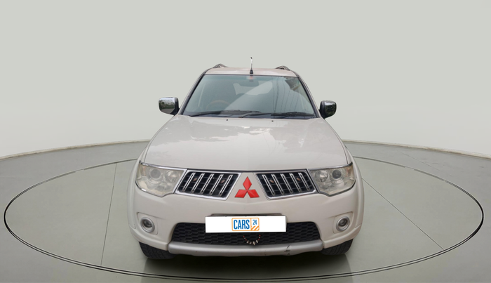 2013 Mitsubishi Pajero Sport 2.5 MT 4X4, Diesel, Manual, 1,47,582 km, exterior