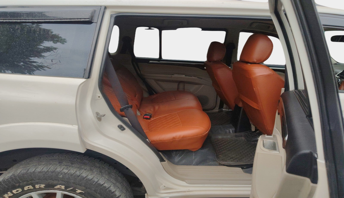 2013 Mitsubishi Pajero Sport 2.5 MT 4X4, Diesel, Manual, 1,47,582 km, interior