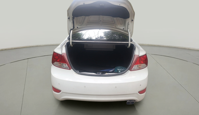 2013 Hyundai Verna FLUIDIC 1.6 CRDI SX, Diesel, Manual, 97,811 km, exterior
