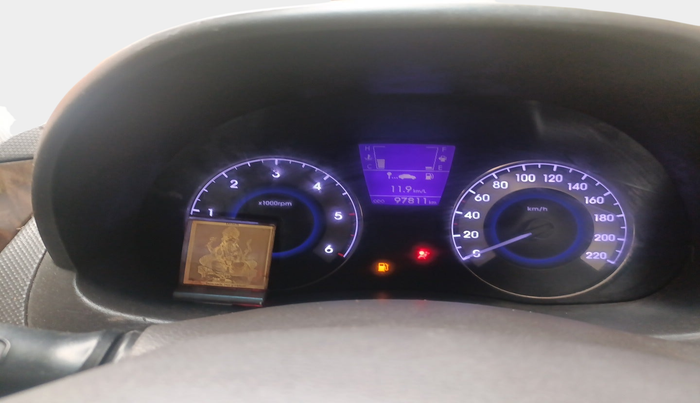 2013 Hyundai Verna FLUIDIC 1.6 CRDI SX, Diesel, Manual, 97,811 km, interior