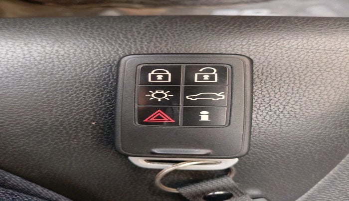 2018 Volvo S60 Momentum D4, Diesel, Automatic, 61,217 km, interior