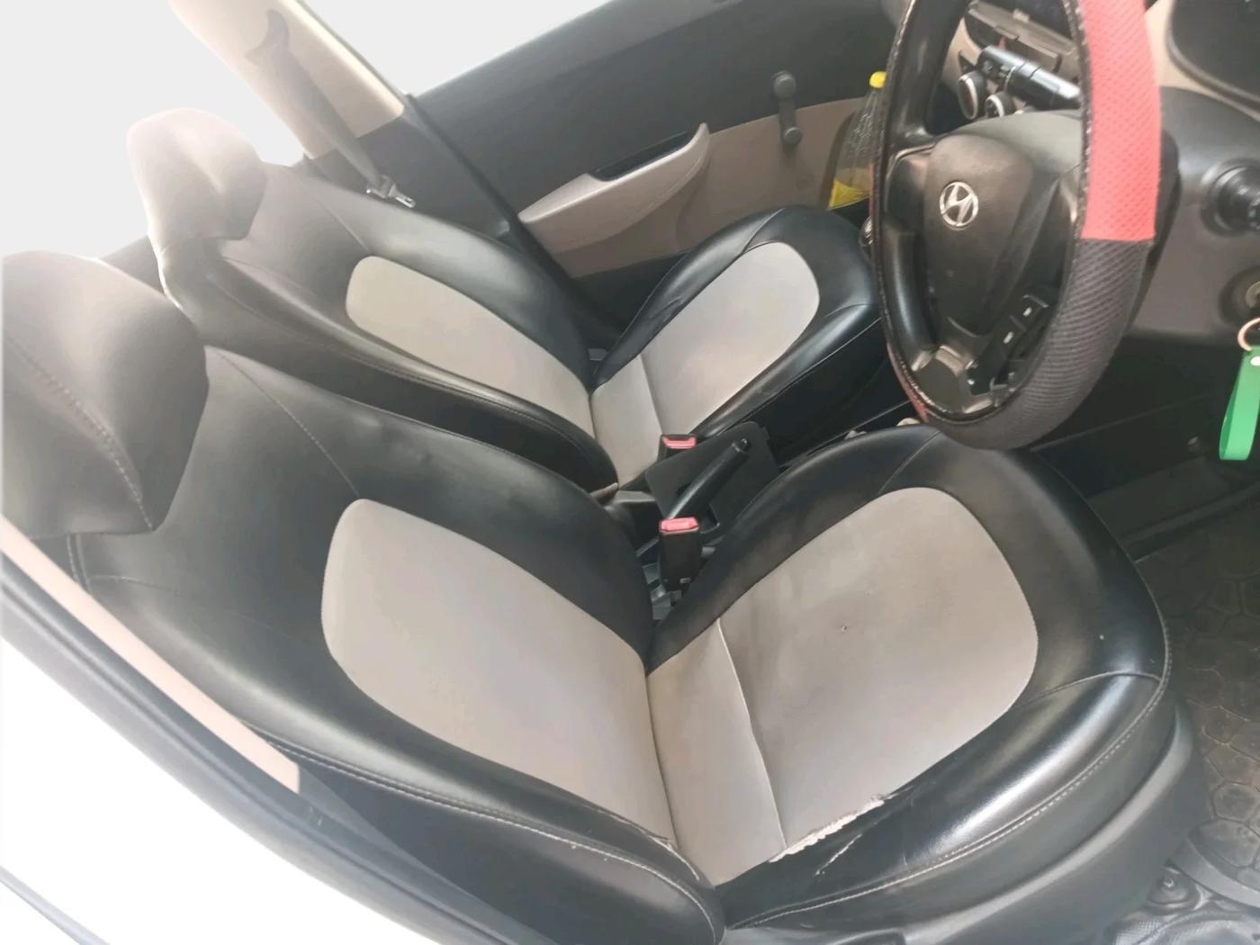 2018 Hyundai XCENT PRIME T  VTVT CNG, CNG, Manual, 1,03,144 km, interior