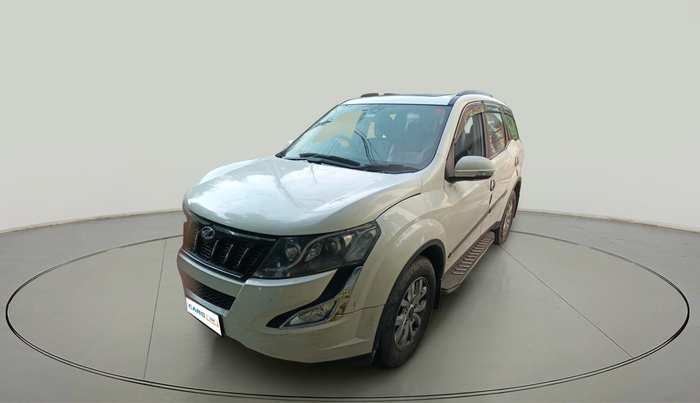 2016 Mahindra XUV500 W10 1.99, Diesel, Manual, 73,188 km, exterior