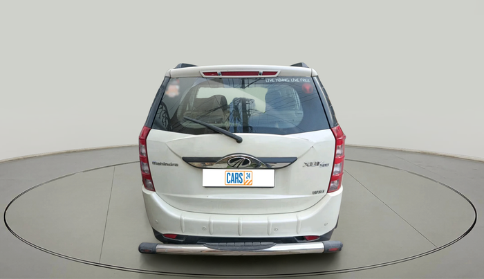 2016 Mahindra XUV500 W10 1.99, Diesel, Manual, 73,188 km, exterior
