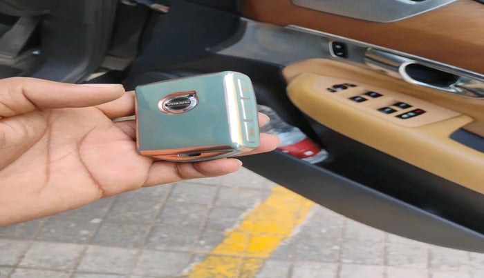 2016 Volvo XC 90 D5 Inscription, Diesel, Automatic, 2,01,344 km, interior