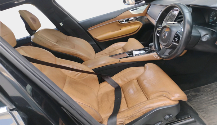 2016 Volvo XC 90 D5 Inscription, Diesel, Automatic, 2,01,344 km, interior