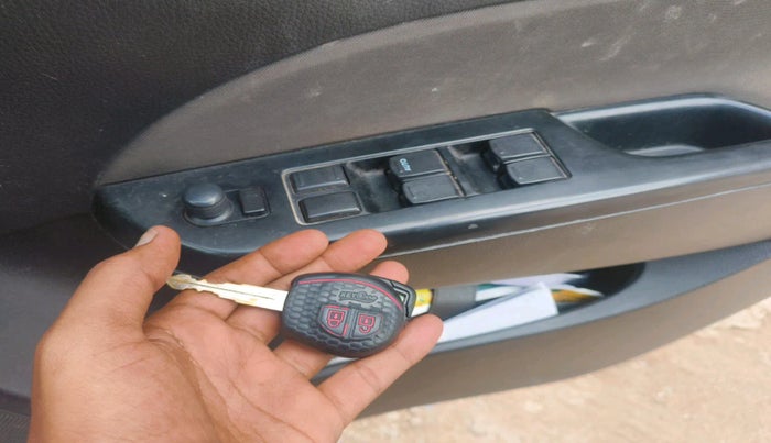 2017 Maruti Swift VXI O, Petrol, Manual, 2,25,971 km, interior