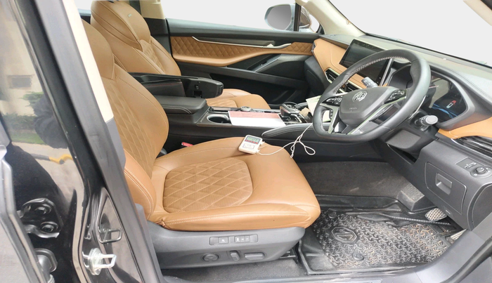 2021 MG GLOSTER SAVVY 7 STR 2.0 TWIN TURBO 4WD, Diesel, Automatic, 17,701 km, interior