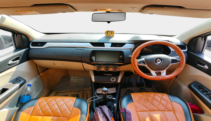 2022 Renault TRIBER RXZ, Petrol, Manual, 1,16,301 km, interior