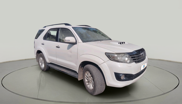 2014 Toyota Fortuner 3.0 4X2 MT, Diesel, Manual, 2,99,774 km, exterior