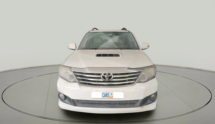 2014 Toyota Fortuner 3.0 4X2 MT, Diesel, Manual, 2,99,774 km, exterior