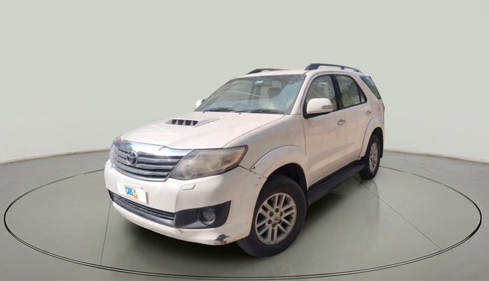 2014 Toyota Fortuner 3.0 4X2 MT, Diesel, Manual, 2,99,774 km, exterior