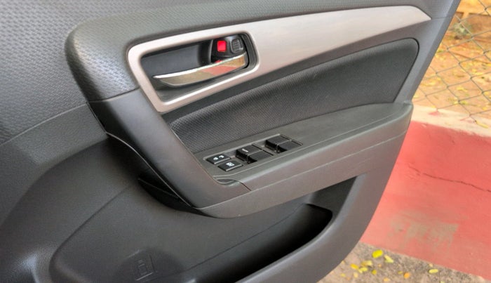 2017 Maruti Vitara Brezza ZDI PLUS, Diesel, Manual, 36,659 km, interior