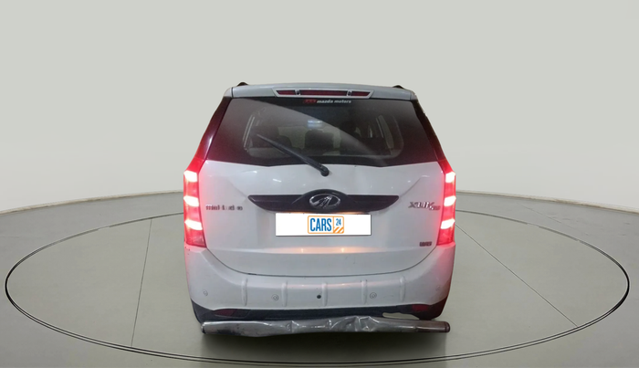 2015 Mahindra XUV500 W6, Diesel, Manual, 72,710 km, exterior