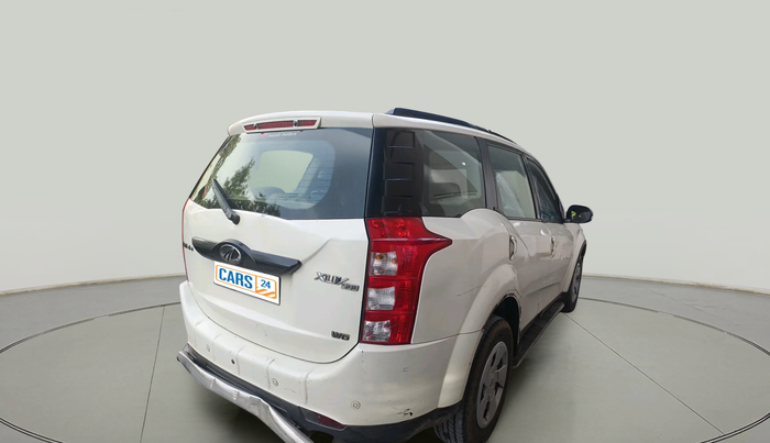 2015 Mahindra XUV500 W6, Diesel, Manual, 72,710 km, exterior