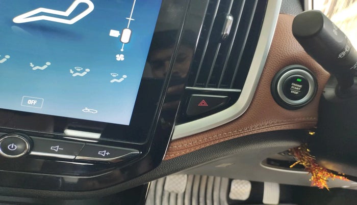 2020 MG HECTOR PLUS SHARP 2.0 DIESEL TURBO MT 6-STR, Diesel, Manual, 1,13,814 km, interior