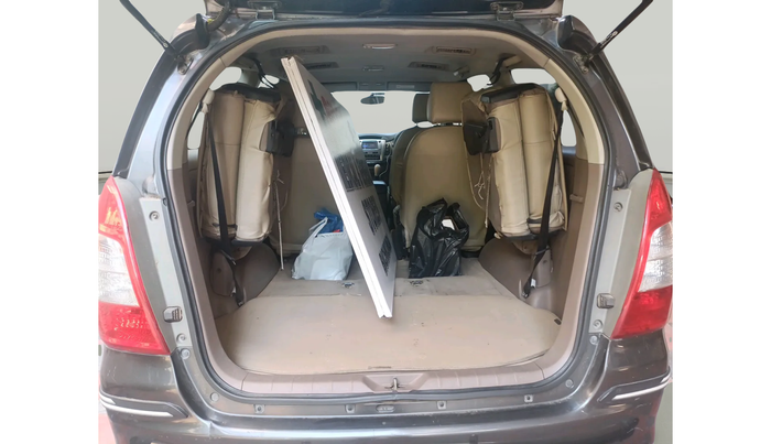 2015 Toyota Innova 2.5 VX 7 STR, Diesel, Manual, 2,50,666 km, exterior