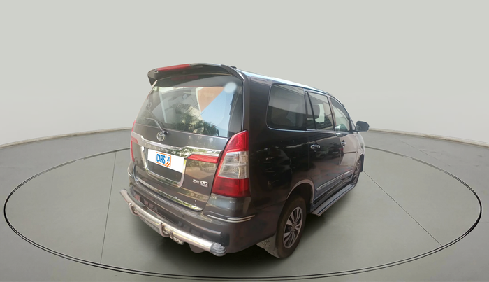 2015 Toyota Innova 2.5 VX 7 STR, Diesel, Manual, 2,50,666 km, exterior