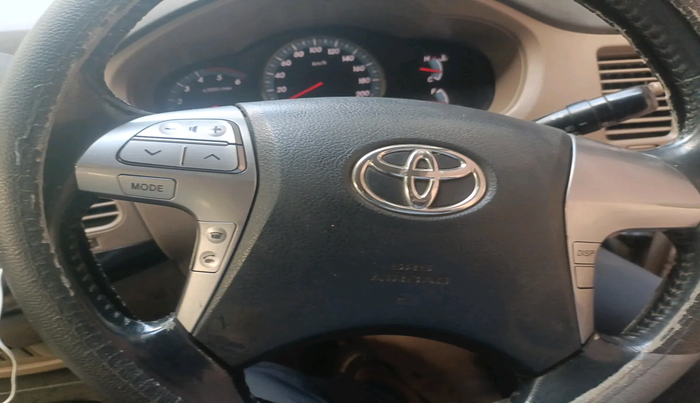 2015 Toyota Innova 2.5 VX 7 STR, Diesel, Manual, 2,50,666 km, interior