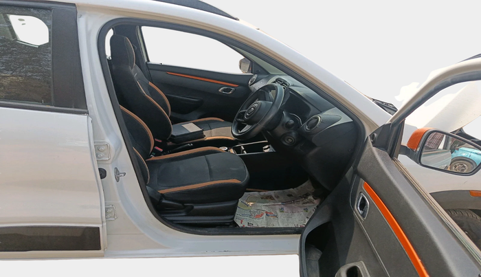 2021 Renault Kwid CLIMBER 1.0 AMT (O), Petrol, Automatic, 49,439 km, interior