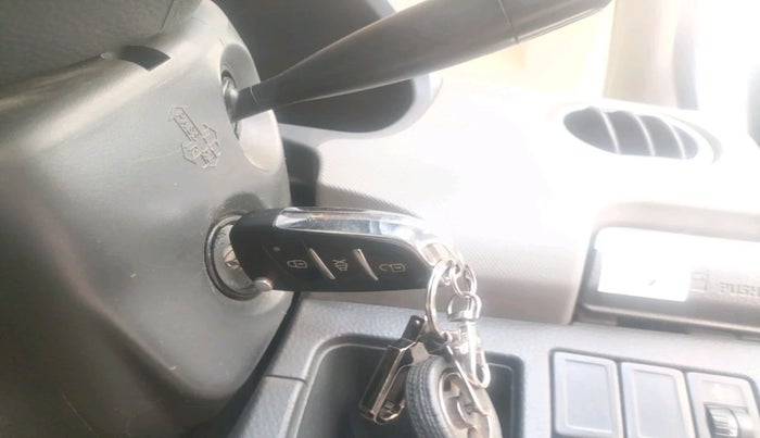 2012 Maruti Wagon R 1.0 LXI, Petrol, Manual, 96,733 km, interior