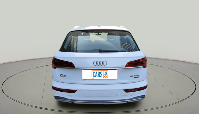 2022 Audi Q5 Technology 45 TFSI, Petrol, Automatic, 38,290 km, exterior