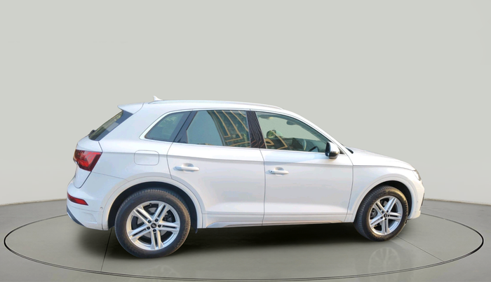 2022 Audi Q5 Technology 45 TFSI, Petrol, Automatic, 38,290 km, exterior