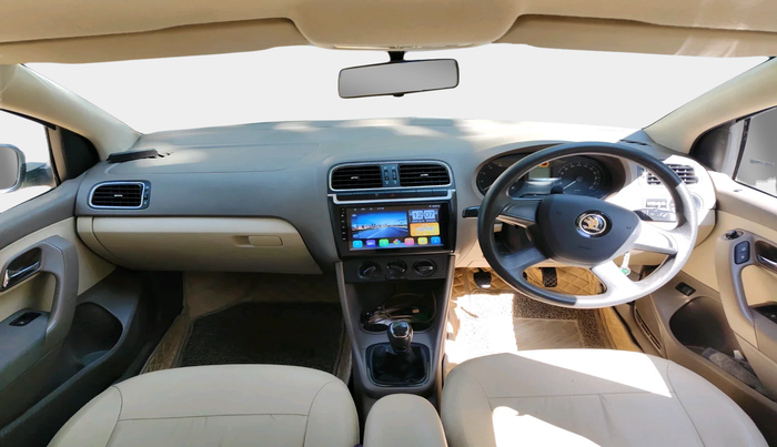 2013 Skoda Rapid AMBITION 1.6 MPI MT PLUS, Petrol, Manual, 53,415 km, interior