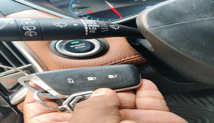 2021 MG HECTOR PLUS SHARP 1.5 PETROL TURBO DCT 6-STR, Petrol, Automatic, 1,11,043 km, interior