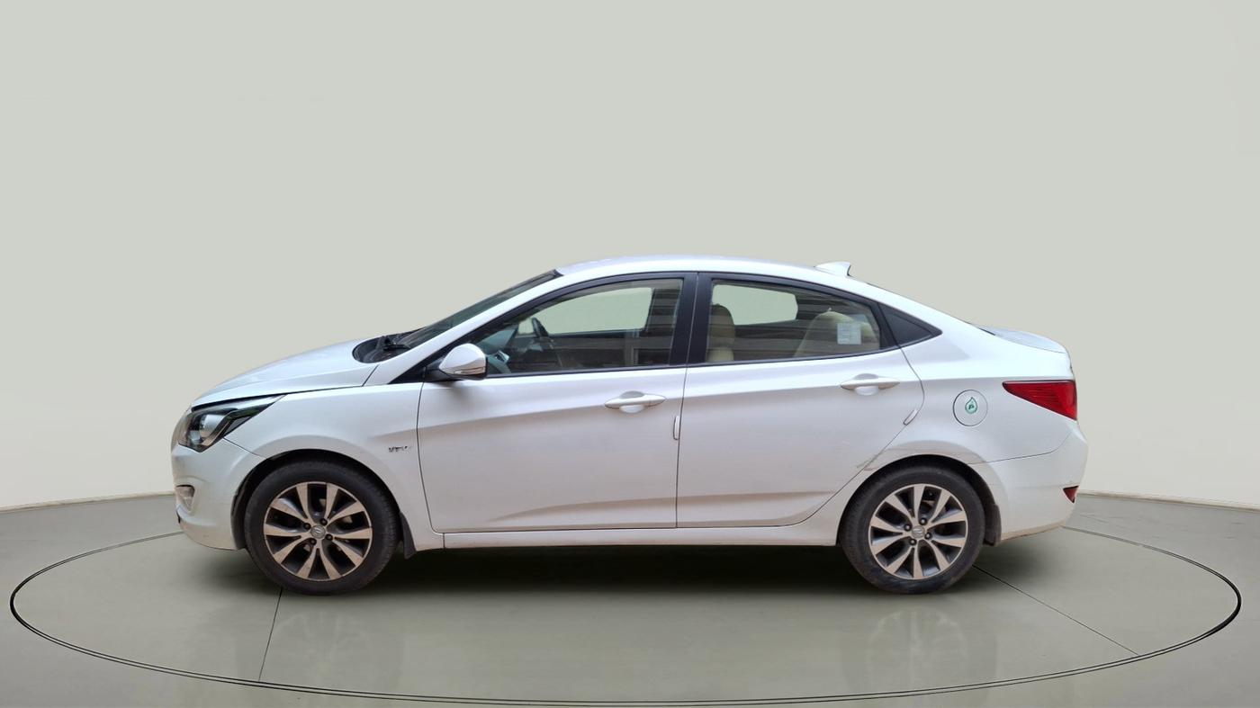 2016 Hyundai Verna 1.6 VTVT SX AT, Petrol, Automatic, 63,590 km, exterior