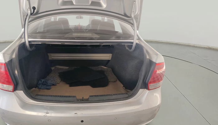 2013 Volkswagen Vento COMFORTLINE DIESEL 1.6, Diesel, Manual, 1,40,754 km, exterior