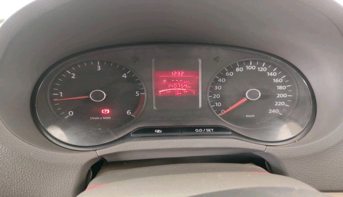 2013 Volkswagen Vento COMFORTLINE DIESEL 1.6, Diesel, Manual, 1,40,754 km, interior