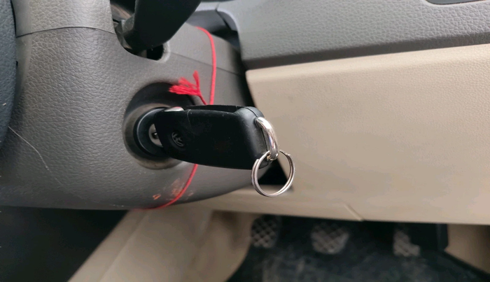 2013 Volkswagen Vento COMFORTLINE DIESEL 1.6, Diesel, Manual, 1,40,754 km, interior