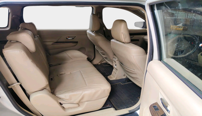 2020 Maruti Ertiga ZXI SHVS, Petrol, Manual, 1,17,489 km, interior