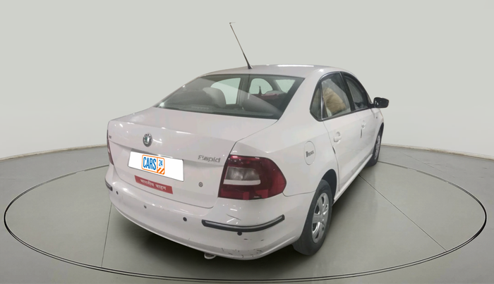 2013 Skoda Rapid AMBITION 1.6 TDI CR MT PLUS, Diesel, Manual, 40,797 km, exterior