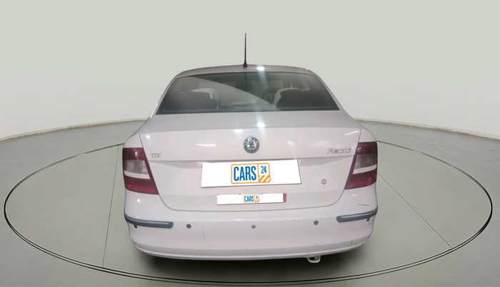 2013 Skoda Rapid AMBITION 1.6 TDI CR MT PLUS, Diesel, Manual, 40,797 km, exterior